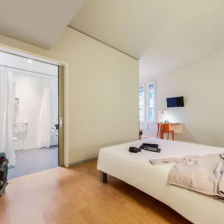 Hotel Ibis Budget Frankfurt City Ost à Francfort-sur-le-Main Extérieur photo